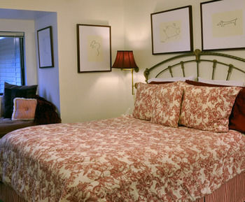Couette-café Hillside House 3*